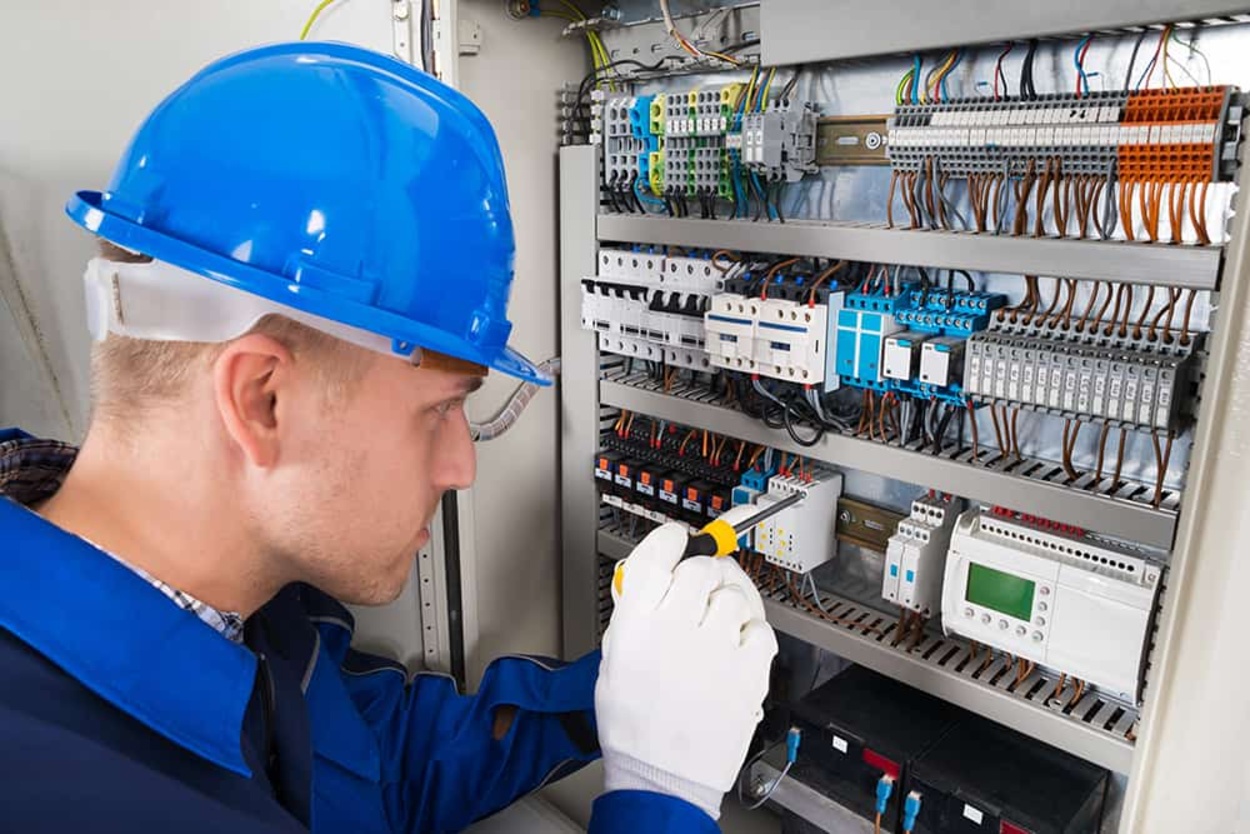 Elektroniker für Energie- und Gebäudetechnik (m/w/d) bei Elektro Gernert in Rödelsee