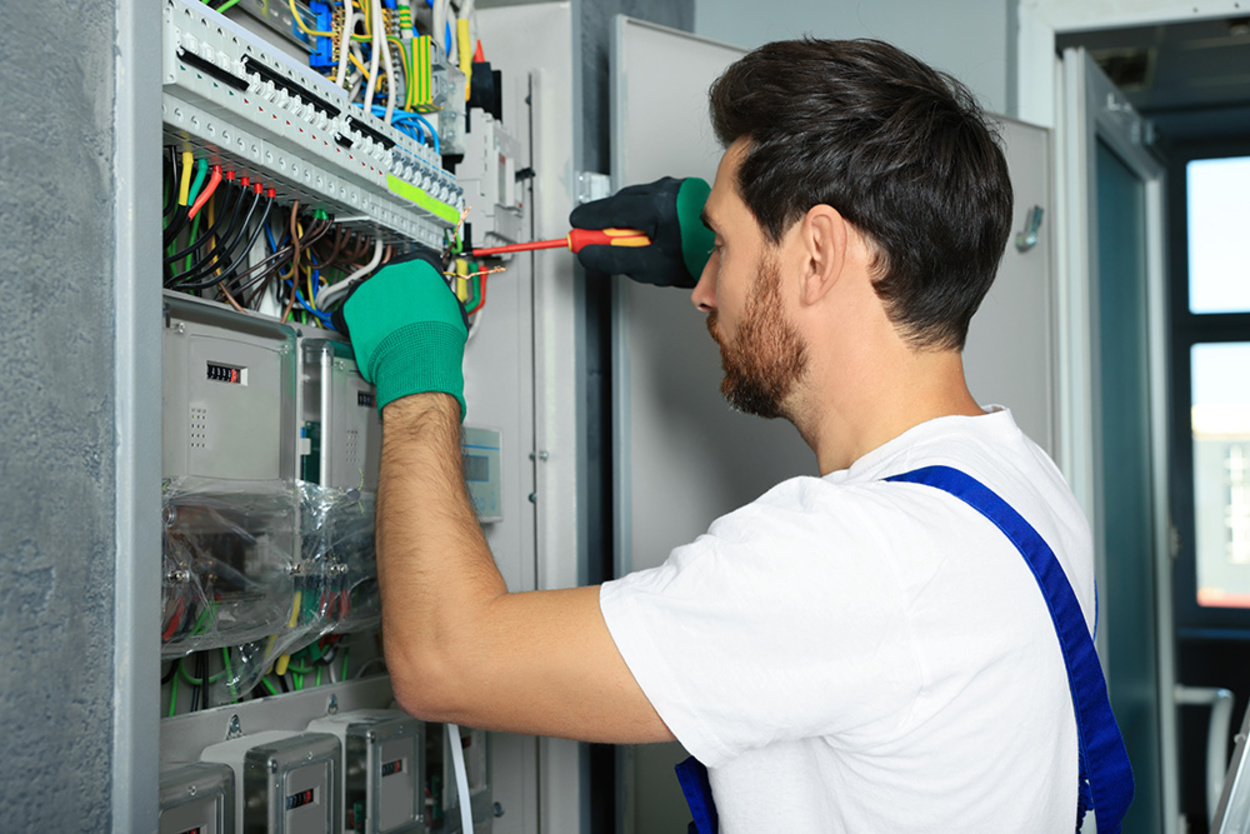 Nieder­spannungs­anlagen bei Elektro Gernert in Rödelsee